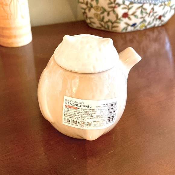 Daiso owl soy sauce porcelain pot from Japan  🇯🇵🦉🫖🥢🍣🍶 - Picture 4 of 4